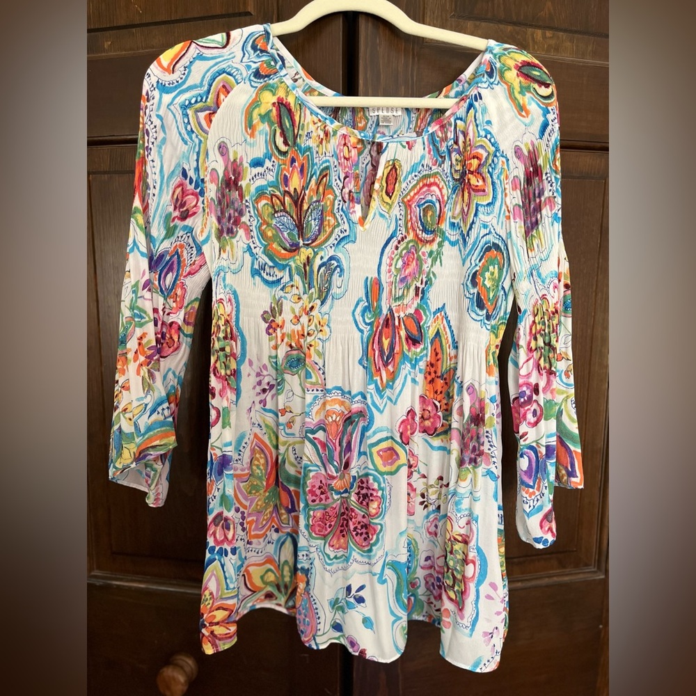 Spense S/P Beautiful Paisley Blouse Smokefree home. Never worn. Excellent cond.